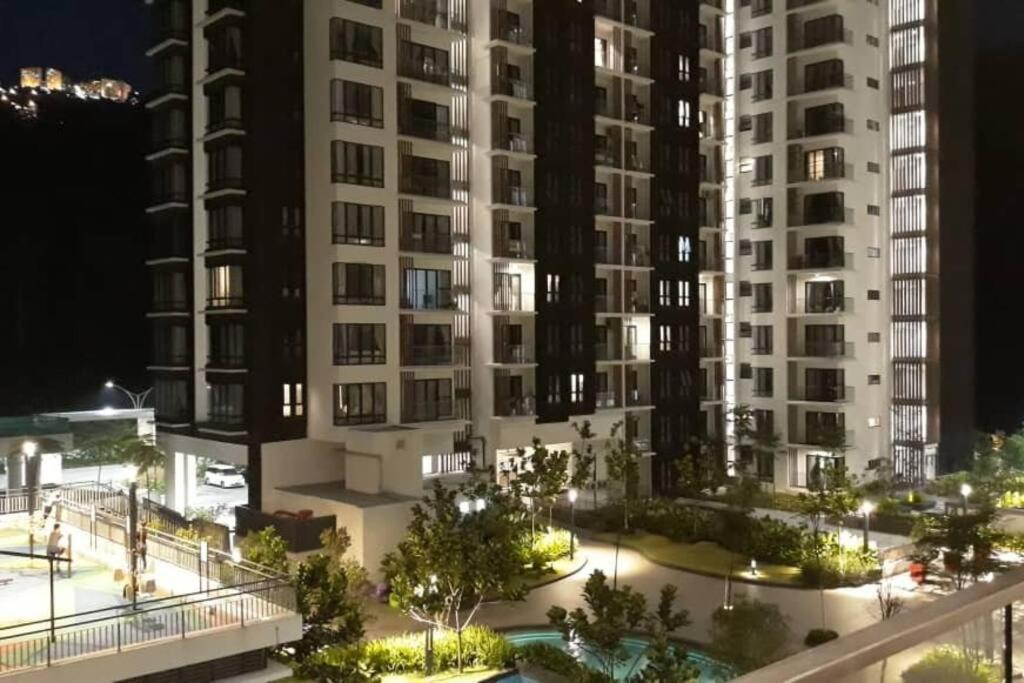 Premier Suite Cozy Home Midhills Genting 6-10 Pax Free Wifi Genting Highlands Exteriör bild