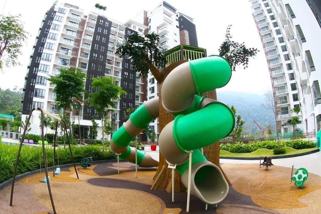 Premier Suite Cozy Home Midhills Genting 6-10 Pax Free Wifi Genting Highlands Exteriör bild